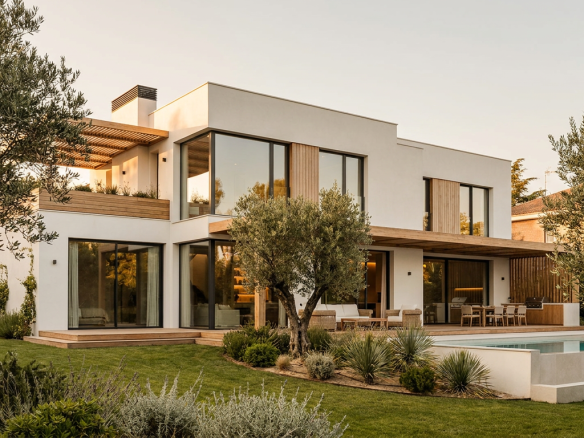 Chalet reformado en Alcobendas con jardín y terraza exterior